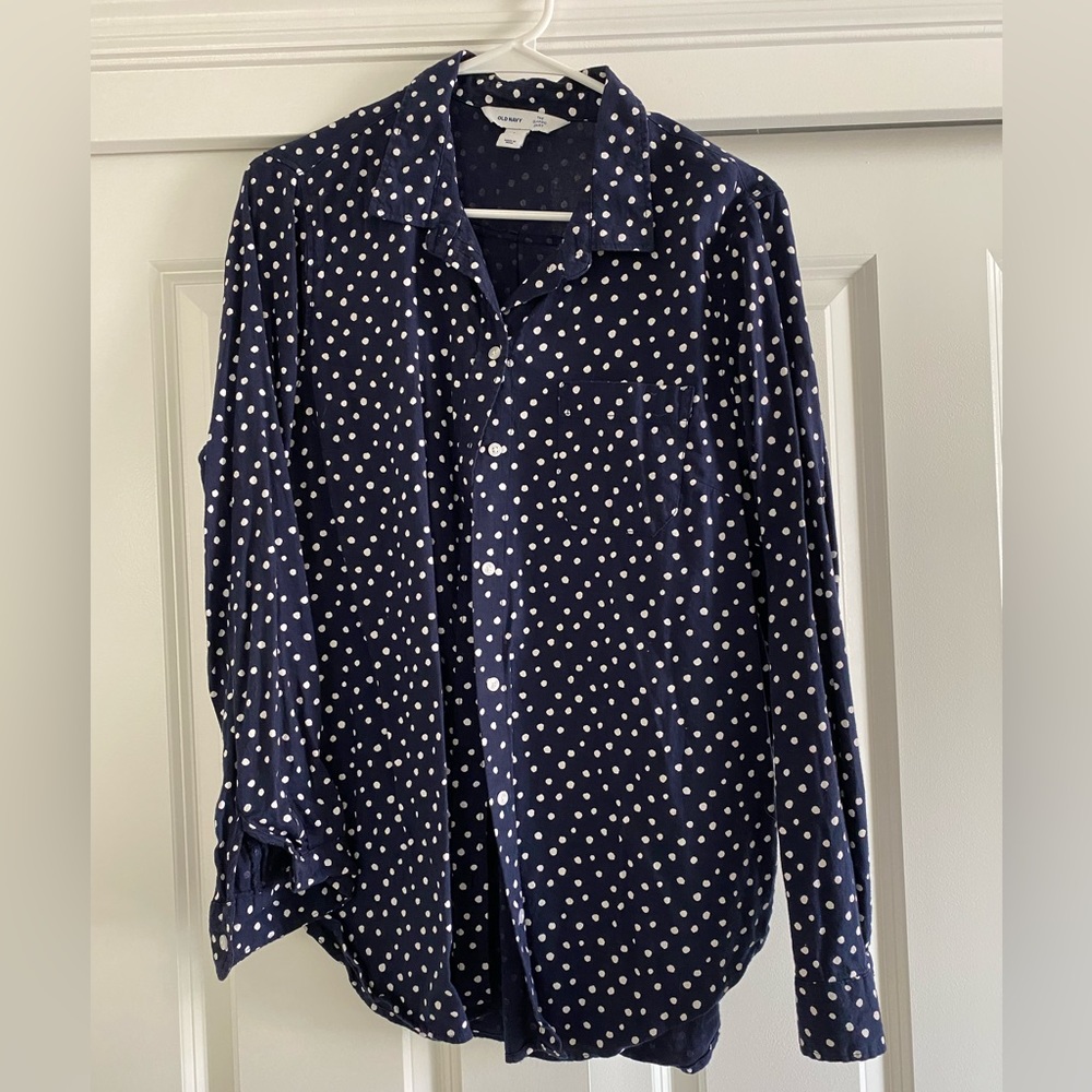 EUC - Old Navy | blue & white polka dot | the classic shirt | L